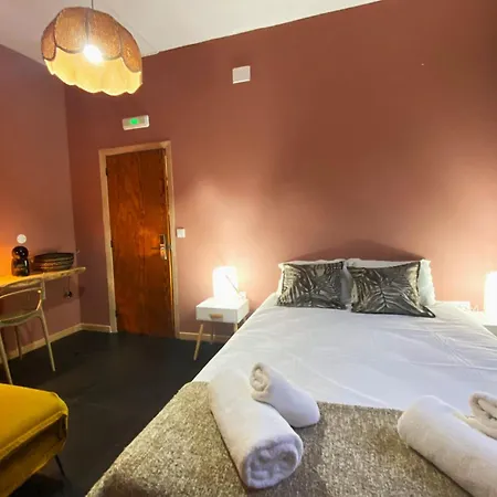 Destination Hostel *