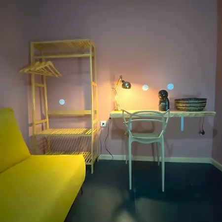 Hostel Destination *