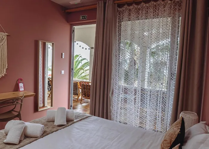 Destination Hostal *